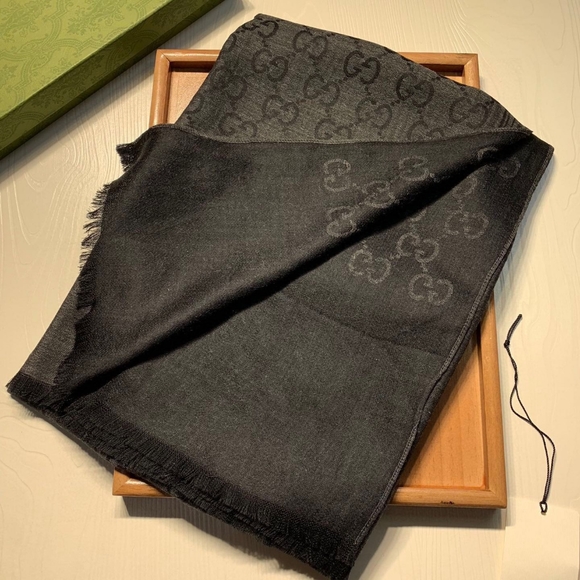 GUCCI best selling presbyopia long scarf - Picture 3 of 7